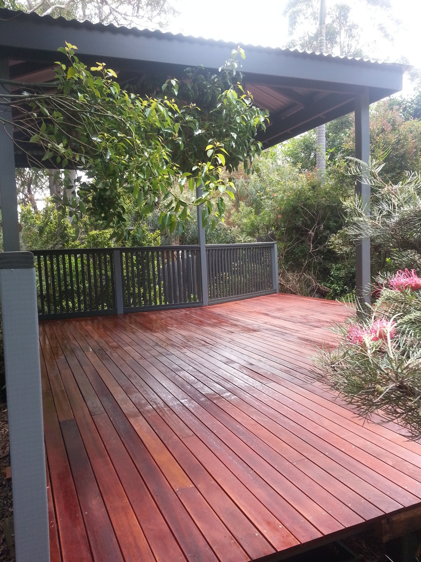 Merbau Deck & Gazebo - Macro Building Solutions